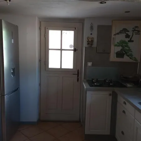 Maison De Village